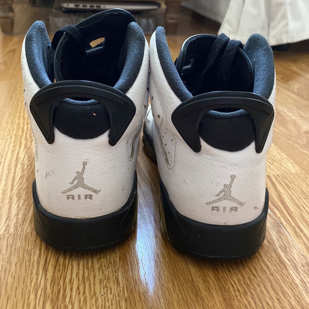 Nike Air Jordan 6 (Retro White Jade Black) - Picture 2 of 6